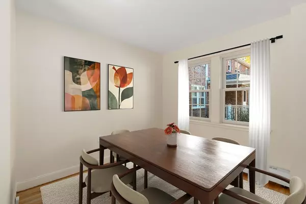 Newton, MA 02467,33 Hammond Pond Pkwy #2