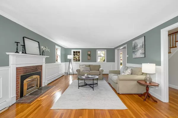 Chelmsford, MA 01824,37 Berkeley Dr