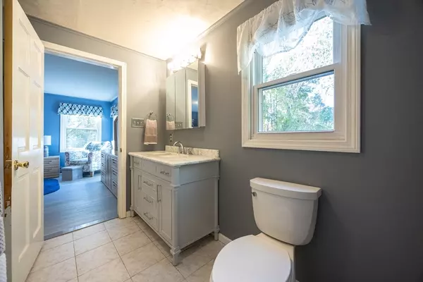 Billerica, MA 01821,11 Edgeworth Street