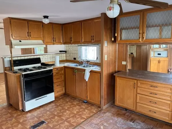 Plymouth, MA 02360,28 Indian Trail