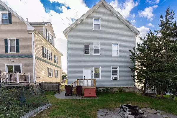 Acushnet, MA 02743,23 Slocum Street