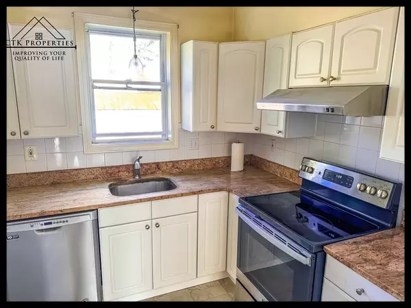 Quincy, MA 02171,66 Walker St #66