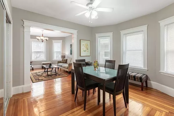 Somerville, MA 02145,72 Grant St #1