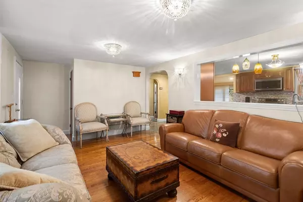 Topsfield, MA 01983,54 Willowdale Rd