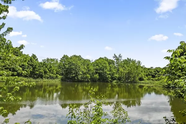 Waltham, MA 02452,1105 Lexington Street #10-2