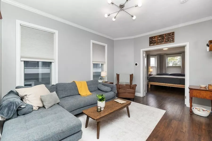 117 Falcon St #3, Boston, MA 02128