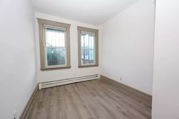 Boston, MA 02121,6 Waumbeck #2