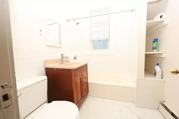 Boston, MA 02121,6 Waumbeck #2