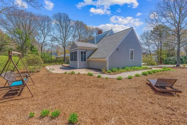 Mashpee, MA 02649,43 Neshobe Rd