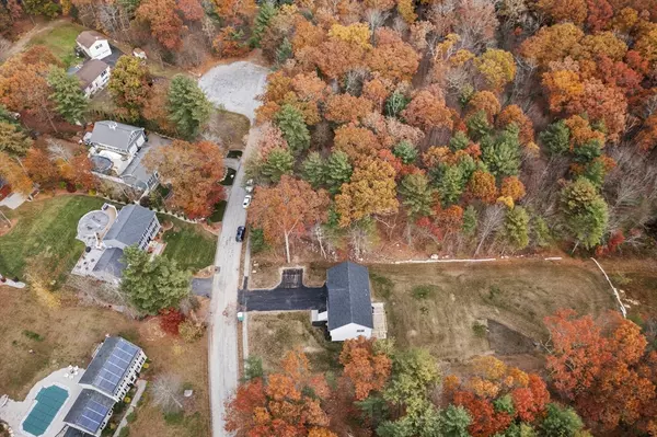 Charlton, MA 01507,18 Mckinstry Drive