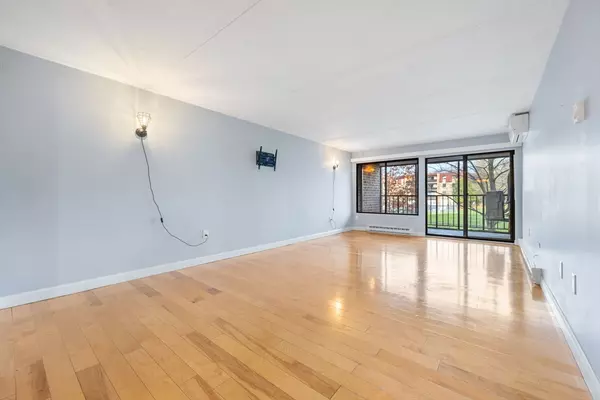 Melrose, MA 02176,51 Melrose Street #1C