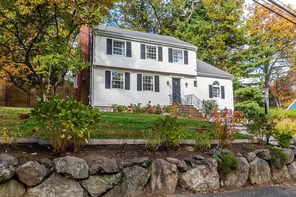 Dedham, MA 02026,34 Cranberry Ln