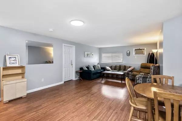 Worcester, MA 01607,11 Gibbs St #40