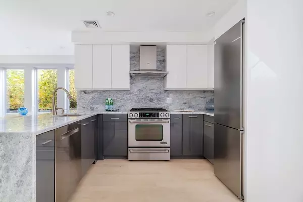 Cambridge, MA 02139,53 Jay St #2