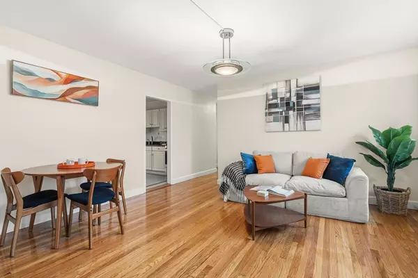 Boston, MA 02127,125 Farragut Rd #35