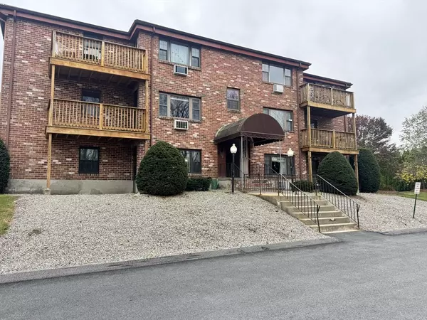 Westborough, MA 01581,14-A Mayberry Dr #10