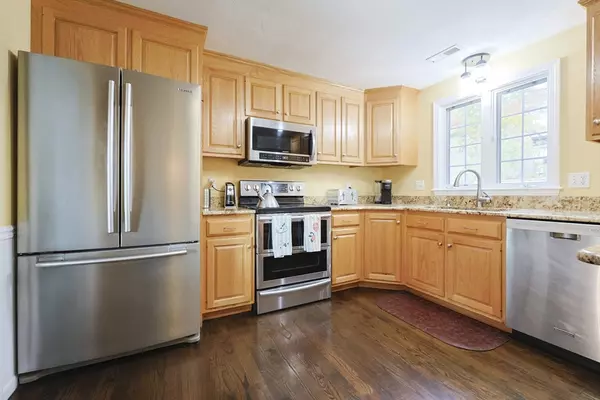 Milford, MA 01757,45 Pine Island Rd