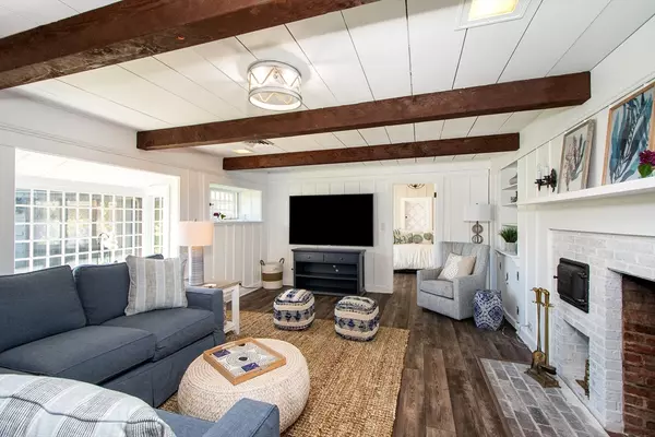 Cohasset, MA 02025,19 Hobart Lane