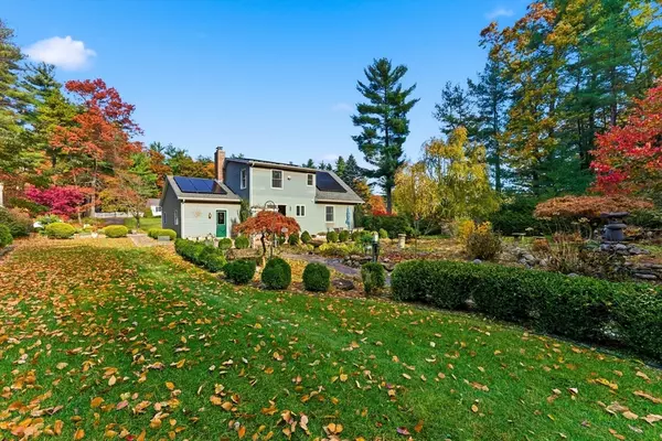 Easthampton, MA 01027,6 Emily Ln