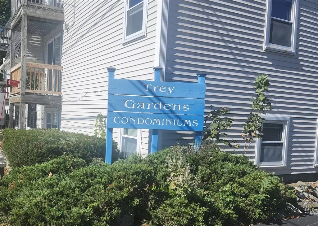 North Attleboro, MA 02760,19 Church St #C9