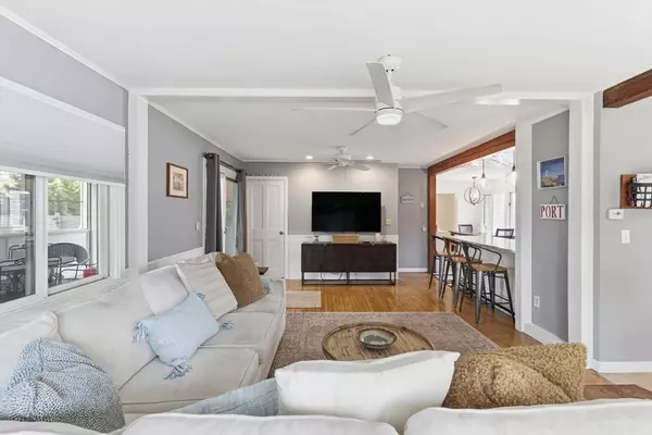 Newburyport, MA 01950,17 Alberta Ave