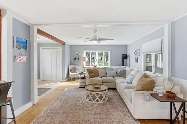 Newburyport, MA 01950,17 Alberta Ave