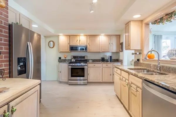 Holyoke, MA 01040,1205 Northampton St