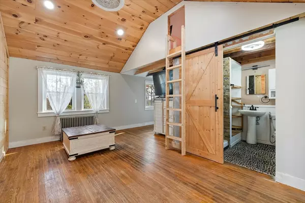 Hardwick, MA 01037,1350 Thresher Rd.