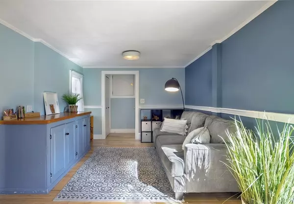 Weymouth, MA 02190,102 White