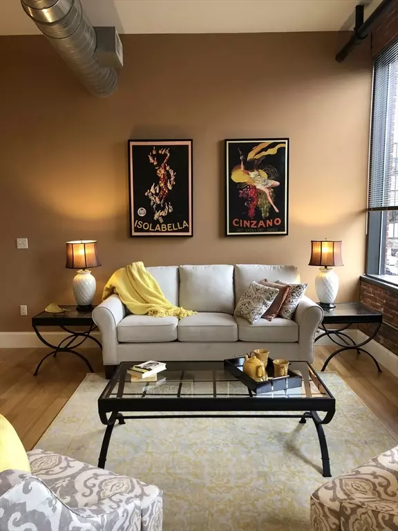 Clinton, MA 01510,55 Green Street #C-308