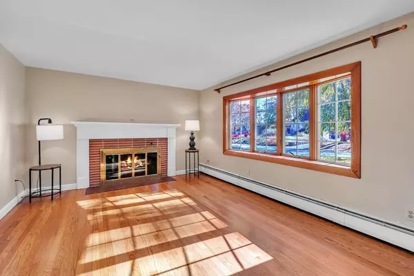 Maynard, MA 01754,4 Taylor Road