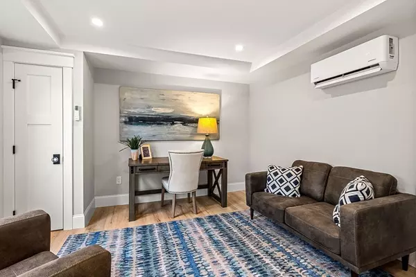 Newton, MA 02459,36 Ober Rd #36