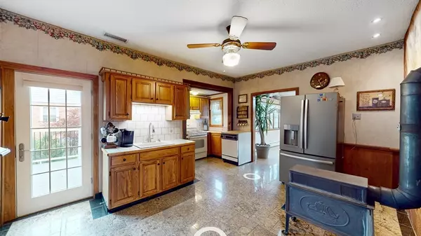 Watertown, MA 02472,654 Main St