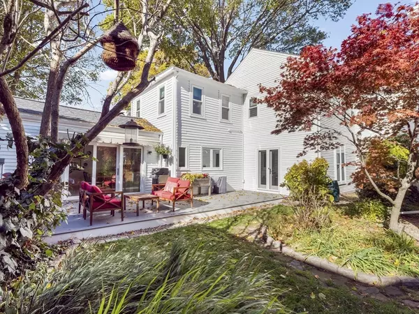 Newburyport, MA 01950,10 Beck Street