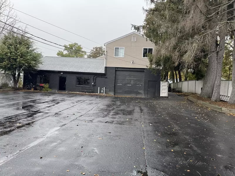 75 Lincoln St, Marlborough, MA 01752