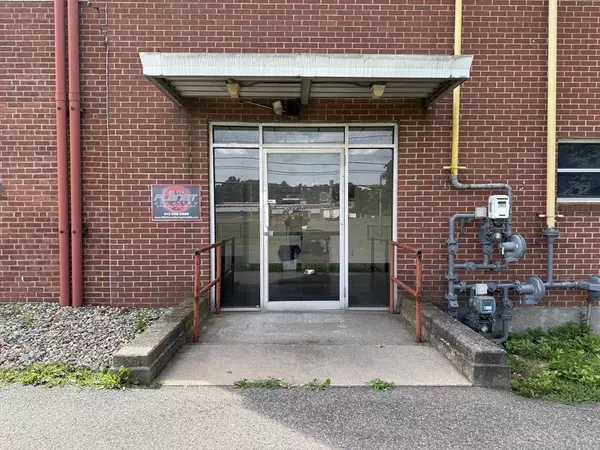 Agawam, MA 01001,270 Main St #I I