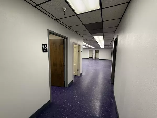 Agawam, MA 01001,270 Main St #I I