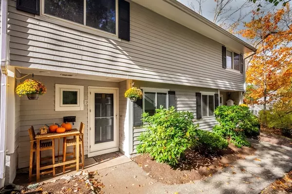 Hingham, MA 02043,16 Beals Cove #E