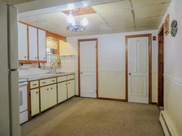 Millbury, MA 01527,40 River St