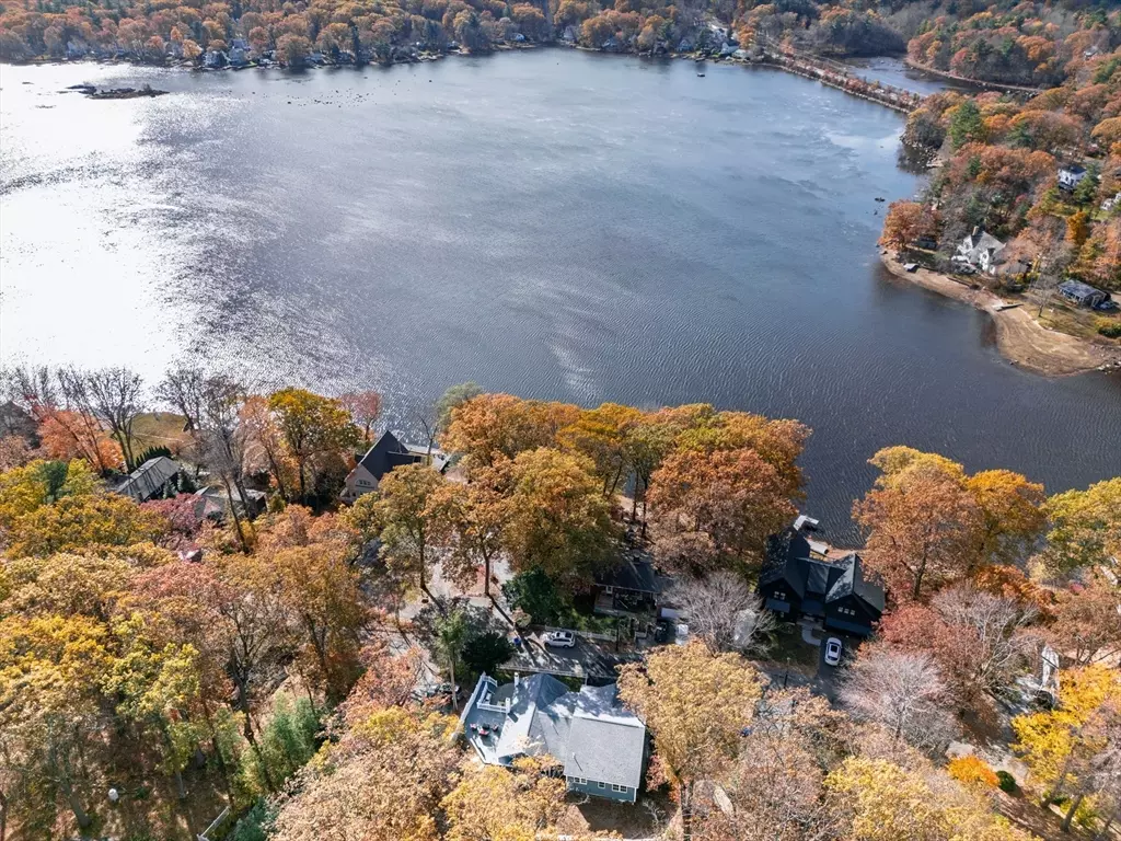 Hopkinton, MA 01748,27 Downey St