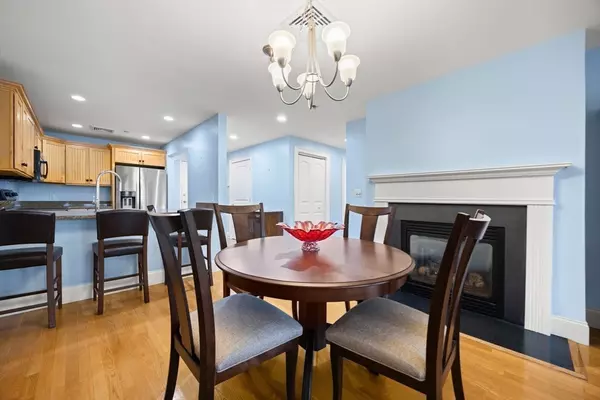 Scituate, MA 02066,91 Front St #106