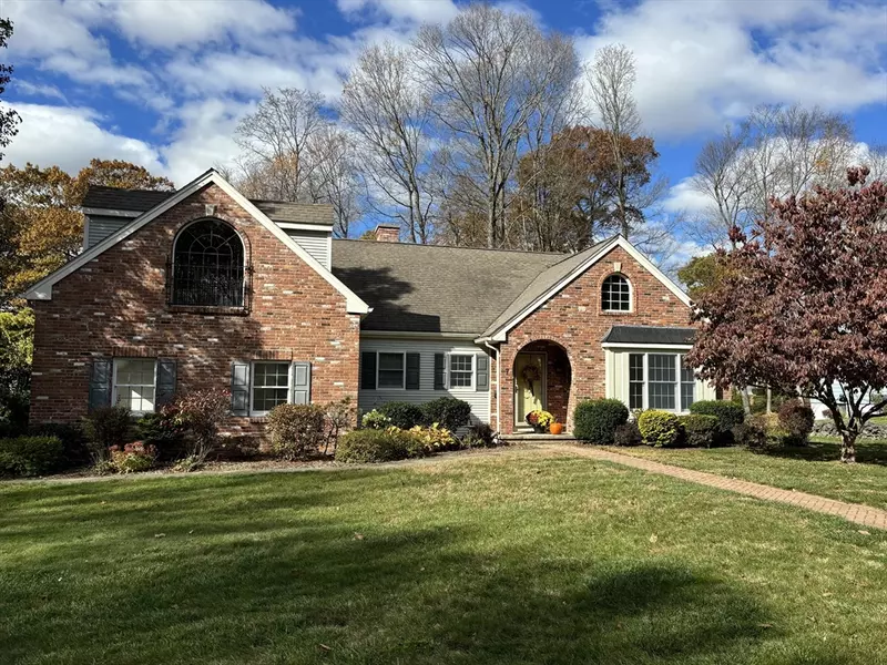 7 Brewster Rd, West Springfield, MA 01089