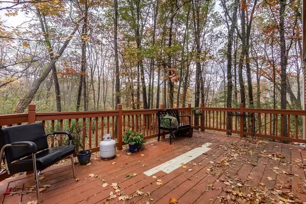 Framingham, MA 01701,2 Grove St