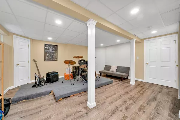 Haverhill, MA 01830,10 Humphrey St