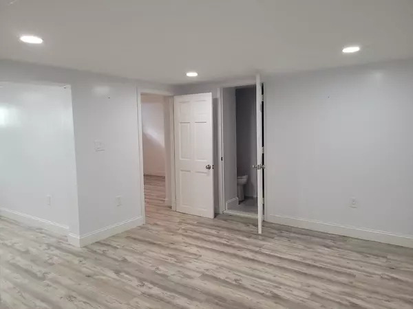 Revere, MA 02151,00 Davis Street #1