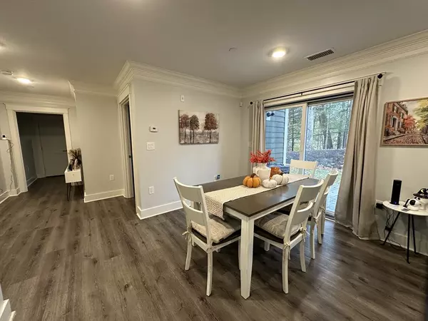 Medfield, MA 02052,17 Hennery Way #A