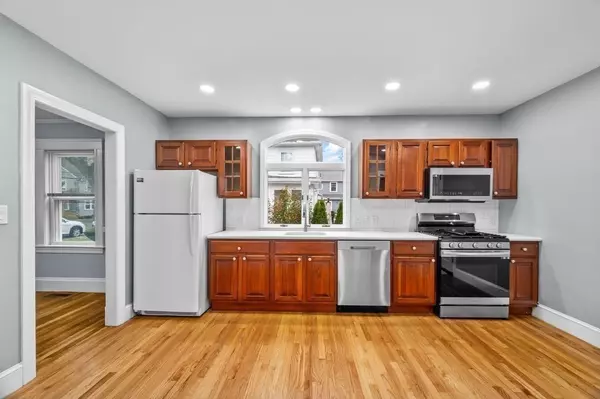 Marblehead, MA 01945,25 Tedesco St