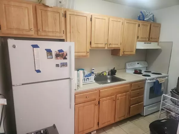 Boston, MA 02134,20 Armington St #23