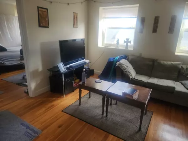 Boston, MA 02134,20 Armington St #23