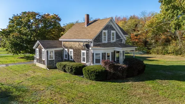 194 Hortonville Rd, Swansea, MA 02777